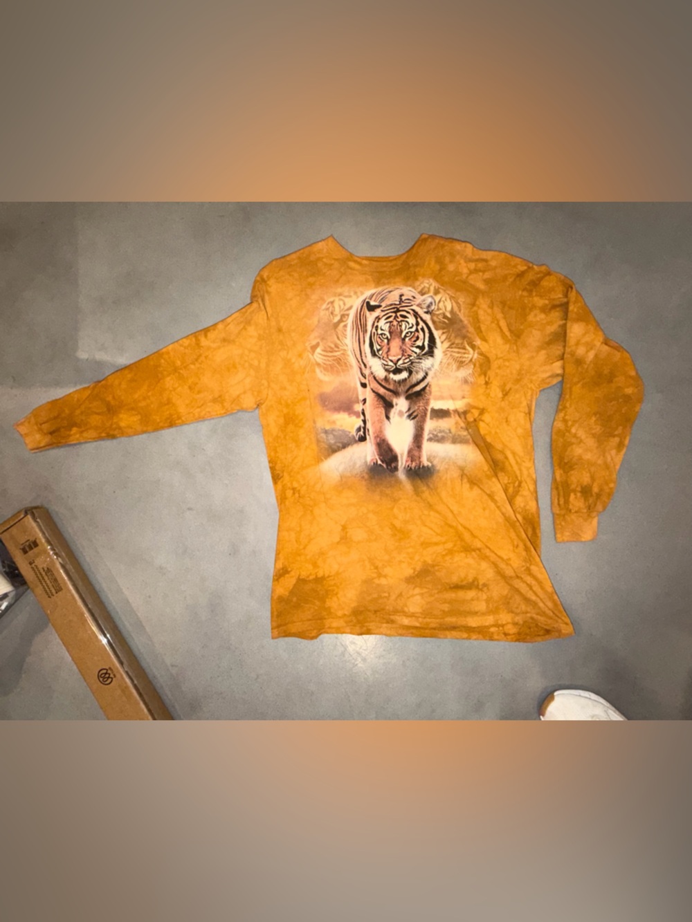 the mountain tiger long sleeve tie dye shirt orange graphic tee size xl